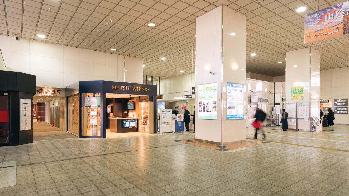 鳥取駅構内